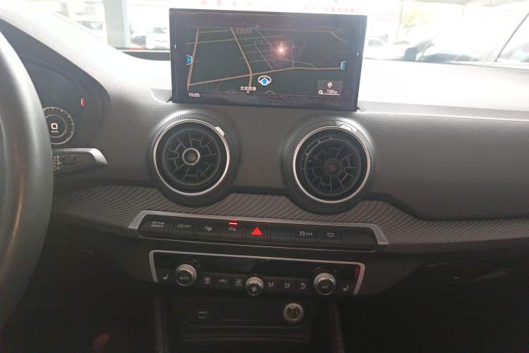 Used Audi Q2L 2018 35 TFSI Fashion Dynamic Version China V Emission Standard
