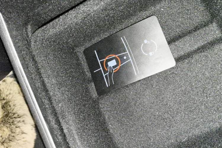 Used Tesla Model 3 2019 Standard Range Rear-Wheel Drive Upgraded Version (52 kWh)