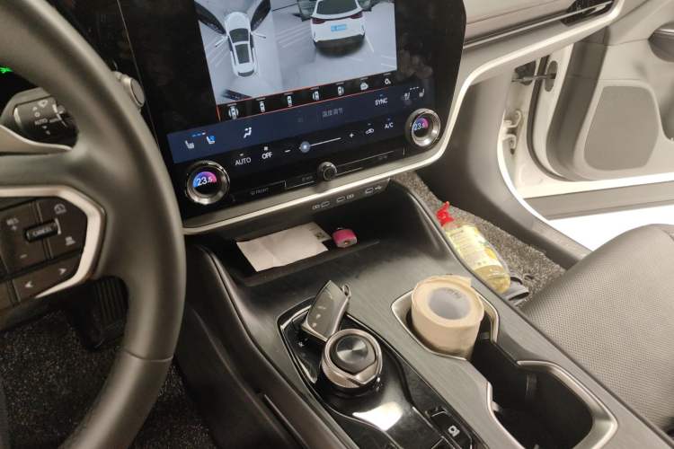 Used Lexus RZ 2023 450e All-Wheel Drive Luxury Edition Gear Lever