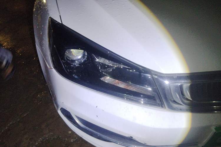 Used Geely Auto Emgrand 2019 Leading Edition 1.5L Manual Luxury Model China VI Standard
