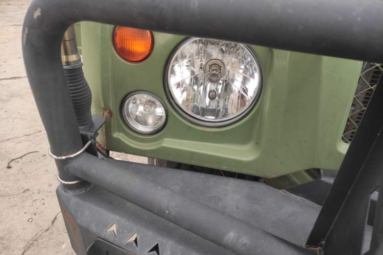 Used BAW Warrior Pickup 2020 2.4T gasoline four-wheel drive 3035 wheelbase integrated double-row cabin 4K22D4T
