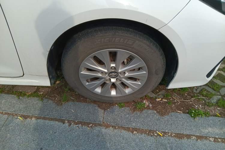 Used Toyota Corolla 2021 1.2T S-CVT Pioneer Edition Right Front Wheel Hub