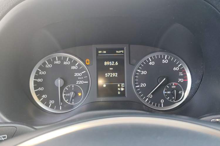 Used Mercedes-Benz Vito 2016 2.0T Business Edition Instrument Cluster