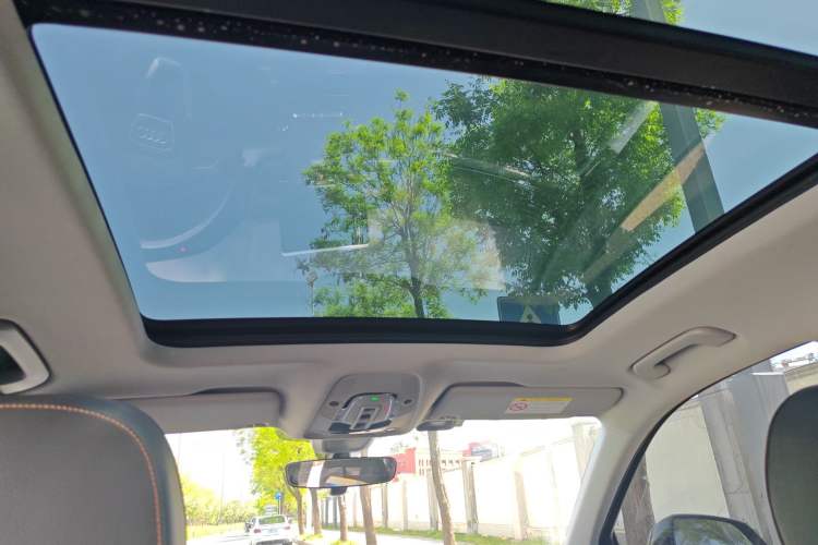 Used Audi Q5L 2018 40 TFSI Prestige Fashion Edition China VI Headliner