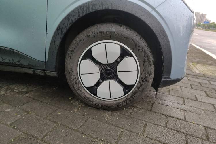 Used Geely Galaxy Geome 2025 310km Youth Edition Exterior 1