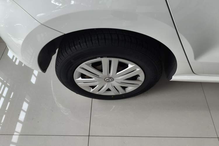 Used Volkswagen Polo 2016 1.4L Automatic Trendy Model Right Rear Wheel Hub