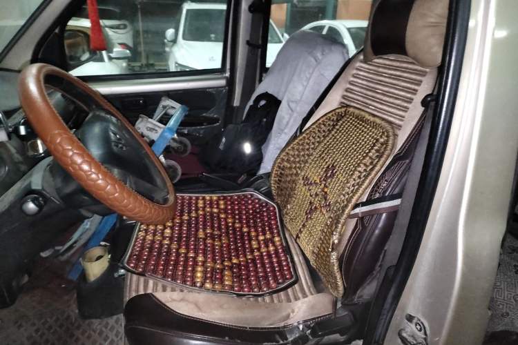 Used Wuling Rongguang 2012 1.5L Extended Basic Version Left Front Seat