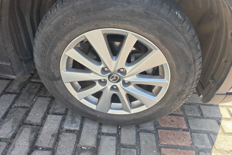 Used Mazda CX-5 2015 2.0L Automatic Two-Wheel Drive Urban Version
