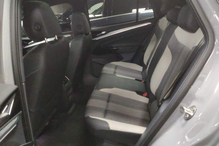 Used Volkswagen ID.4 CROZZ 2021 Long-Range PURE+ Two-Wheel Drive Version