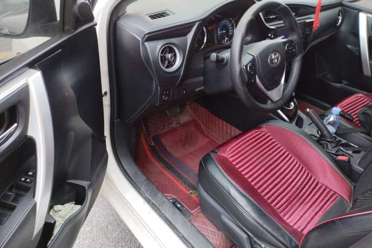 Used Toyota Corolla 2017 Revised Dual-Engine 1.8L E-CVT Leading Edition Driver Seat