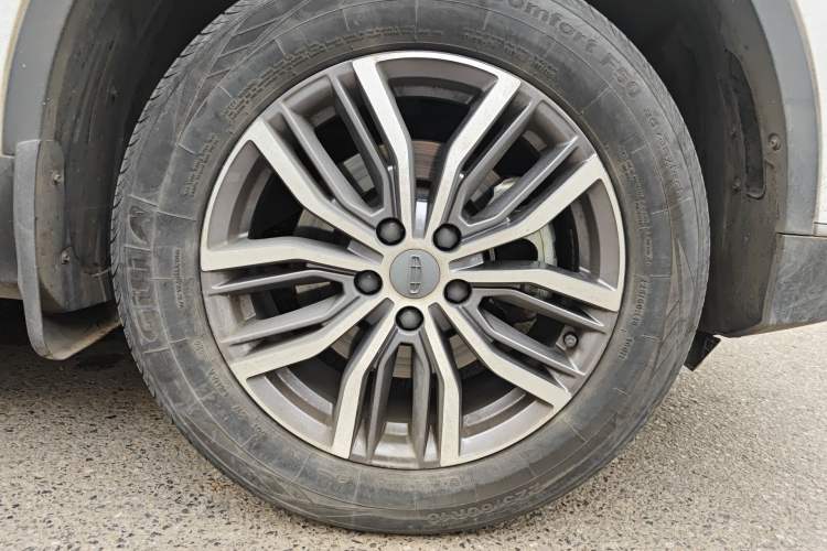 Used Geely Auto Emgrand X7 Sport 2020 1.8TD DCT ZhiZun PRO Right Front Wheel Hub