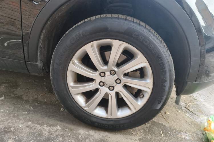 Used Land Rover Discovery Sport 2017 2.0T SE
