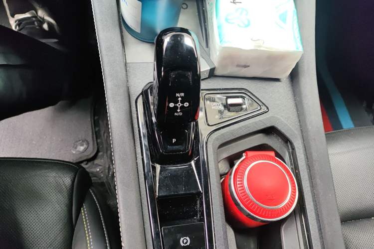 Used Lynk & Co 03 2023 2.0TD DCT JingPro Gear Lever