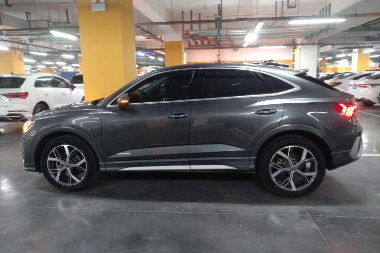 Used Audi Q3 Sportback 2020 40 TFSI Fashion Model
