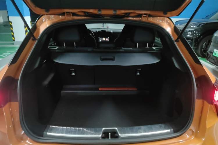 Used Lynk & Co 02 Hatchback 2021 2.0TD Halo Driving Control Kit Edition
