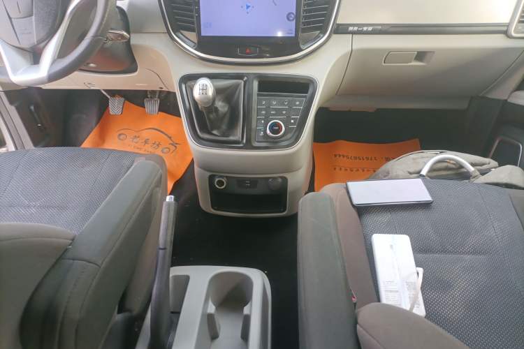 Used JAC Refine M4 2019 Business & Travel Series 2.0L Manual Comfort Model China VI