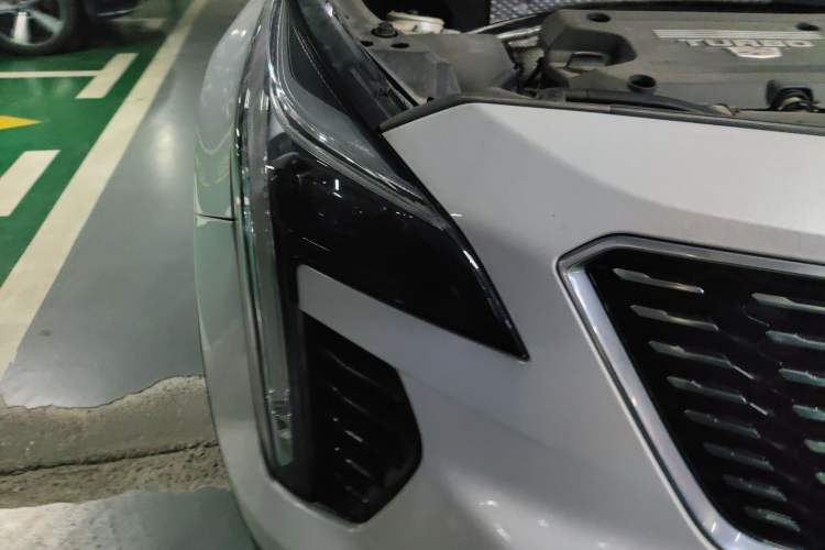 Used Cadillac XT4 2020 Revised Version 28T Two-Wheel Drive Luxury Edition
