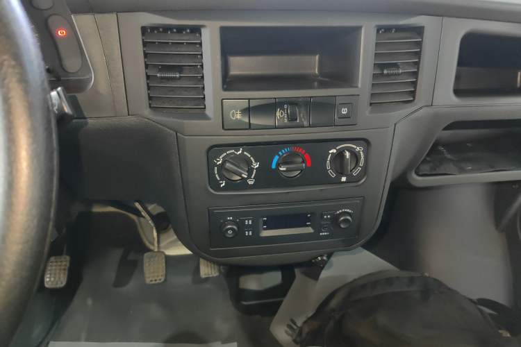 Used Wuling Zhiguang 2023 1.5L Practical Version 5/7 Seats