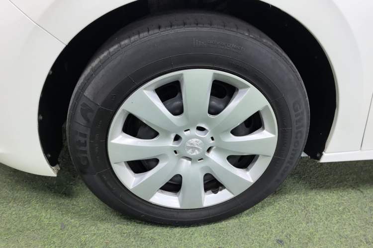 Used Peugeot 301 2014 1.6L Manual Comfort Edition