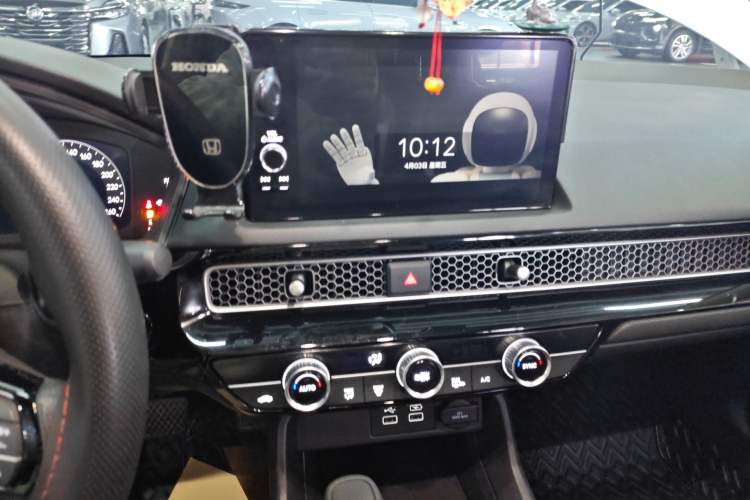 Used Honda Civic 2023 240TURBO CVT Dynamic · Center Stage Special Edition
