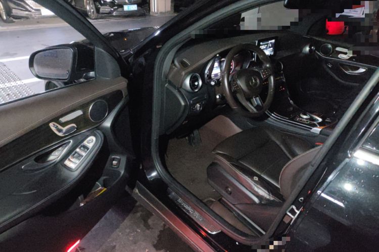 Used Mercedes-Benz GLC 2017 GLC 260 4MATIC Dynamic Edition Driver Seat