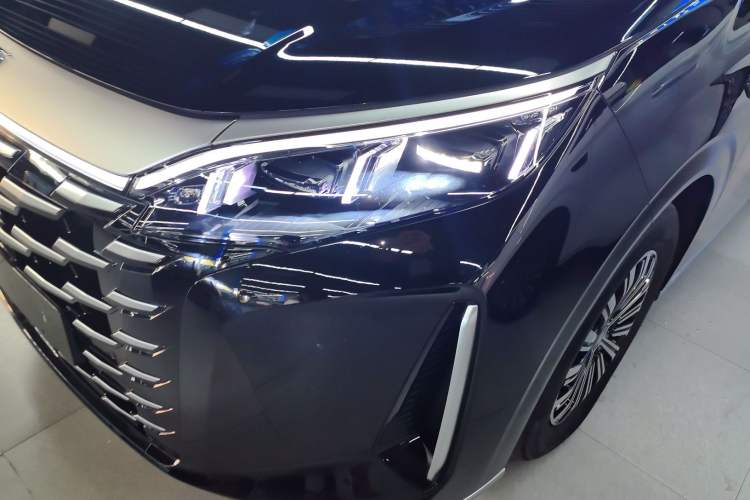 Used BYD Xia 2025 DM-i 1.5T 180km Excellence Model Left Front Headlight