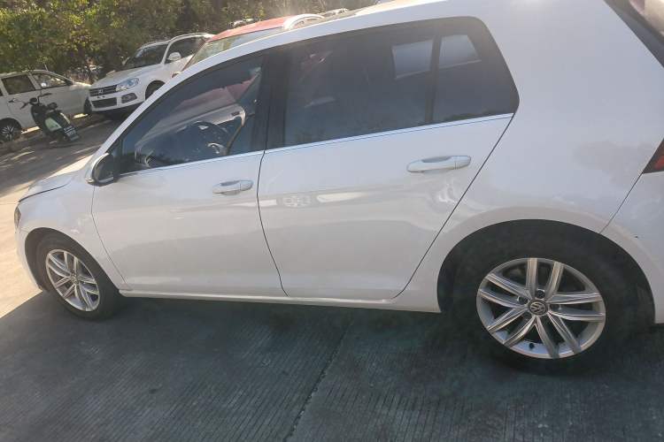 Used Volkswagen Golf 2018 1.6L Automatic Comfort Model
