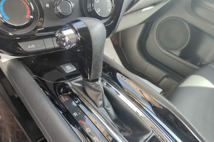 Used Honda Vezel 2020 1.5L CVT Pioneer Edition