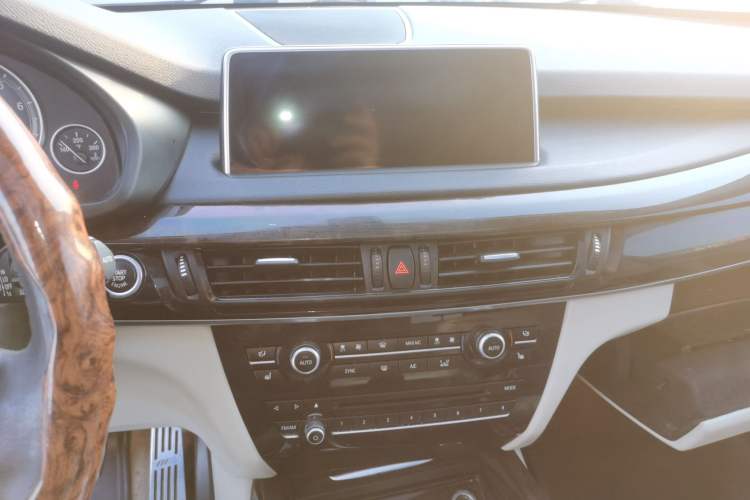 Used BMW X5 2013 xDrive35i U.S. specification
