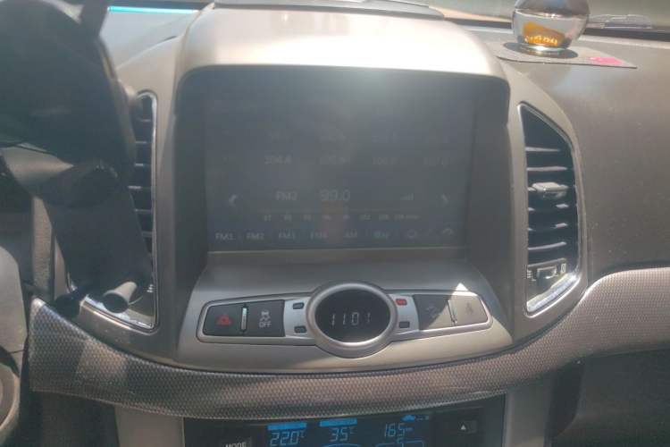 Used Chevrolet Captiva 2011 2.4 AT 7-Seater Luxury Edition