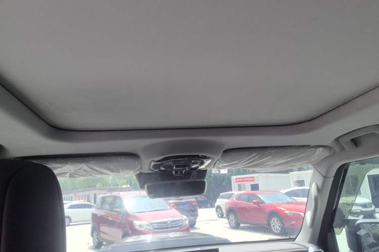 Used JETOUR Traveler 2023 2.0T All-Wheel-Drive CrossPRO Headliner