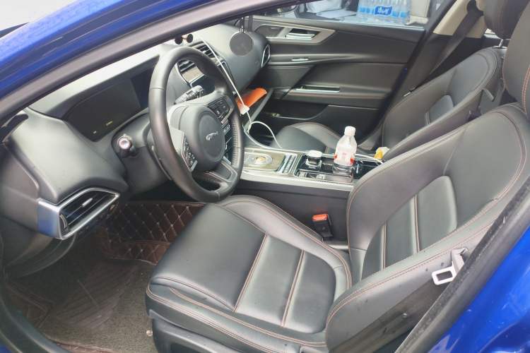 Used Jaguar XEL 2018 2.0T 200 PS Premium Edition Left Front Seat