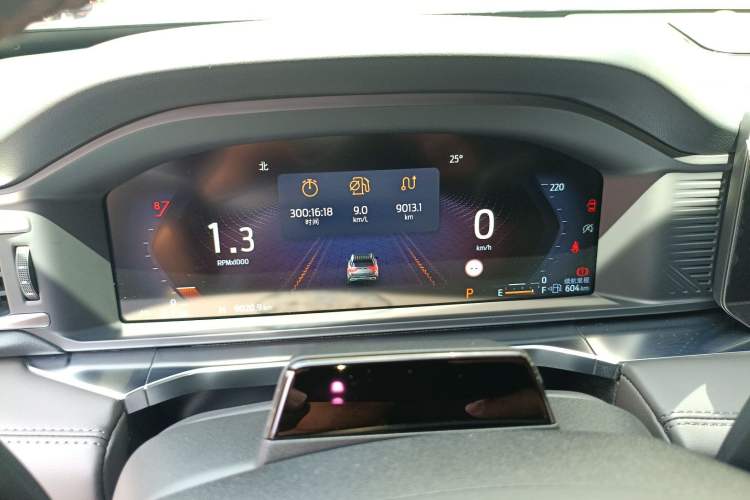 Used Ford Explorer 2024 2.3T EcoBoost Four-Wheel Drive Titanium Edition 7 Seats