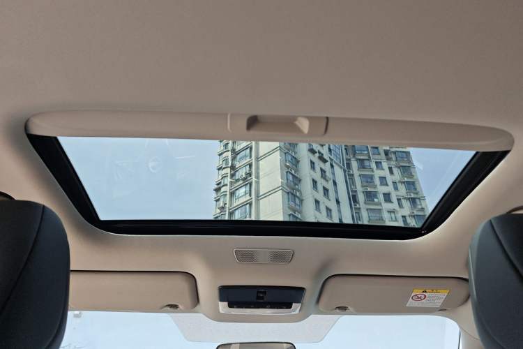 Used Nissan Sylphy 2023 1.6L CVT Black Gold Edition Headliner