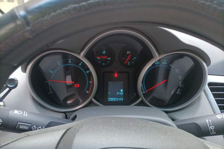 Used Chevrolet Cruze 2012 1.6L SL MT
