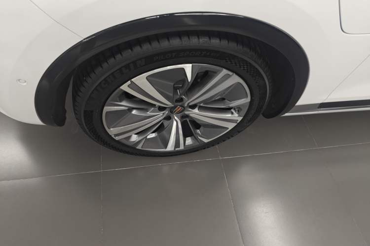 Used Hongqi E-HS9 2022 660 km Range Flagway Edition Six Seats