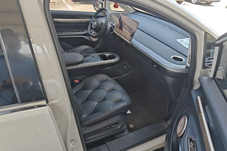 Used Baojun Cloud 2023 460 Max