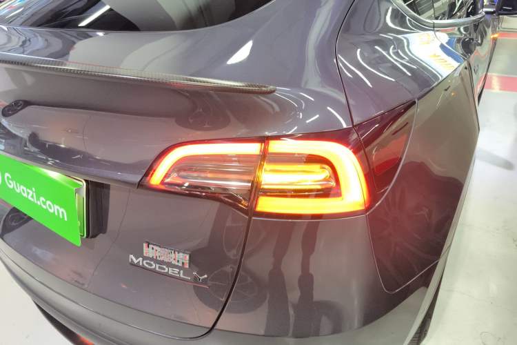 Used Tesla Model Y 2021 Performance High-Performance All-Wheel-Drive Version