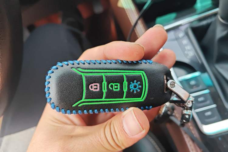 Used SWM X7 2017 1.5T Automatic Smart Enjoyment Version 7 Seats Vehicle Key