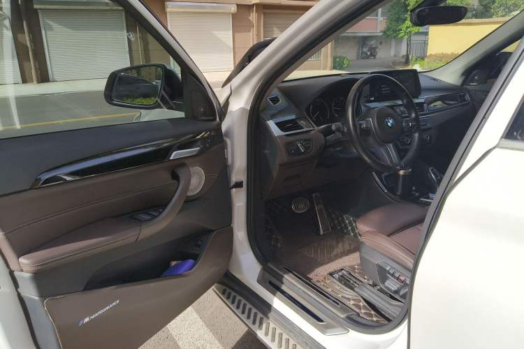 Used BMW X1 2022 sDrive25Li Leading Model
