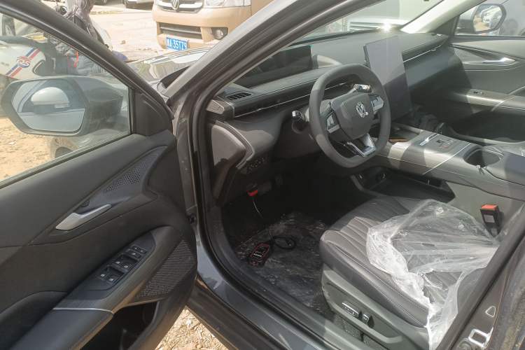 Used CHANGAN Eado PHEV 2025 Smart New Blue Whale 145KM Battleship Edition
