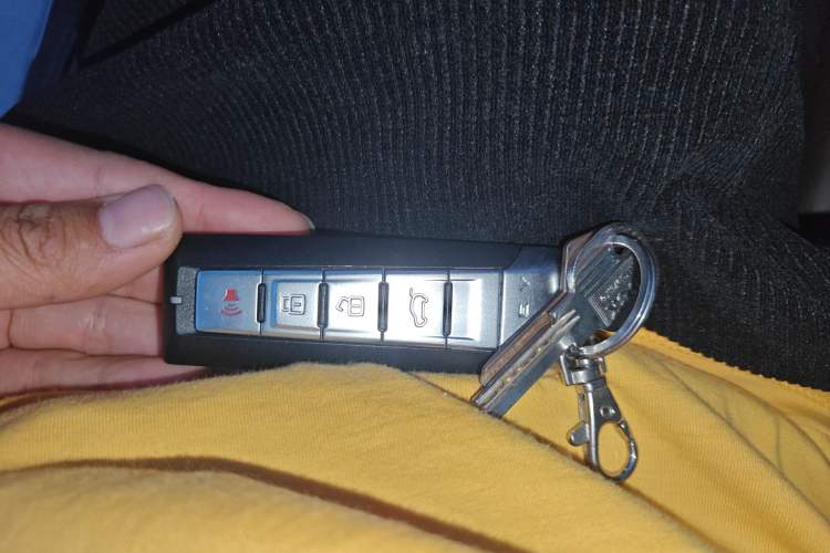 Used Wey VV7 2017 2.0T Flagship Model Vehicle Key