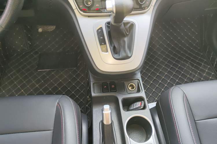 Used Haval M6 2019 1.5T DCT Two-Wheel Drive Elite Version China VI Standard
