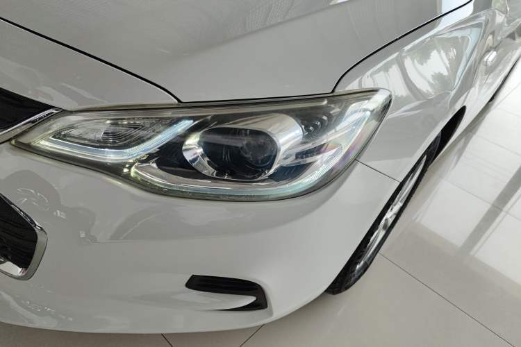 Used Chevrolet Cavalier 2016 1.5L Automatic Xinyue Edition Left Front Headlight