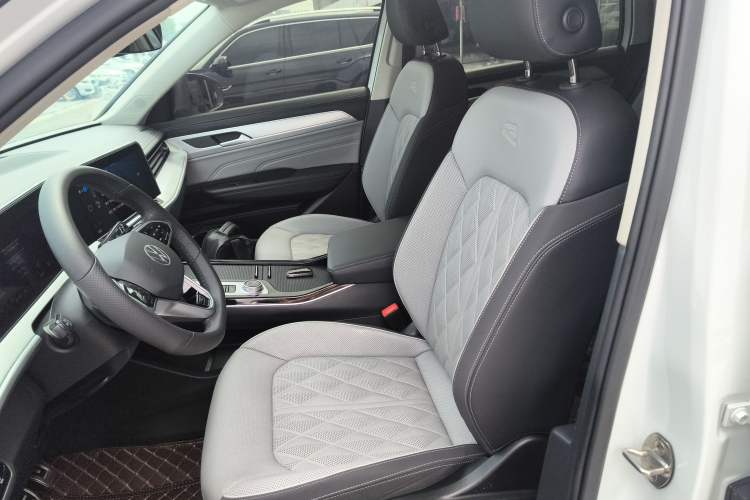 Used Volkswagen Tavendor 2023 380TSI Four-Wheel Drive R-Line Cruise Edition
