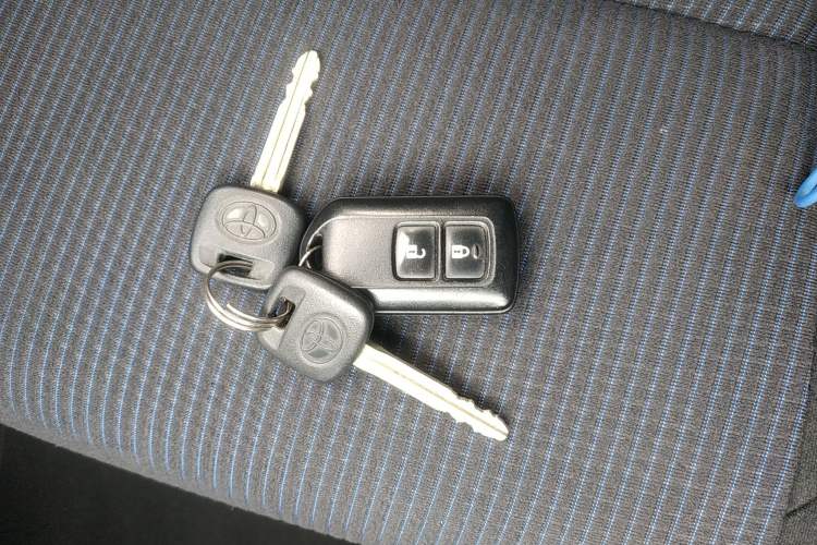 Used Toyota YARiS L Zhi Xuan 2016 Revised 1.5E CVT Charming Edition
