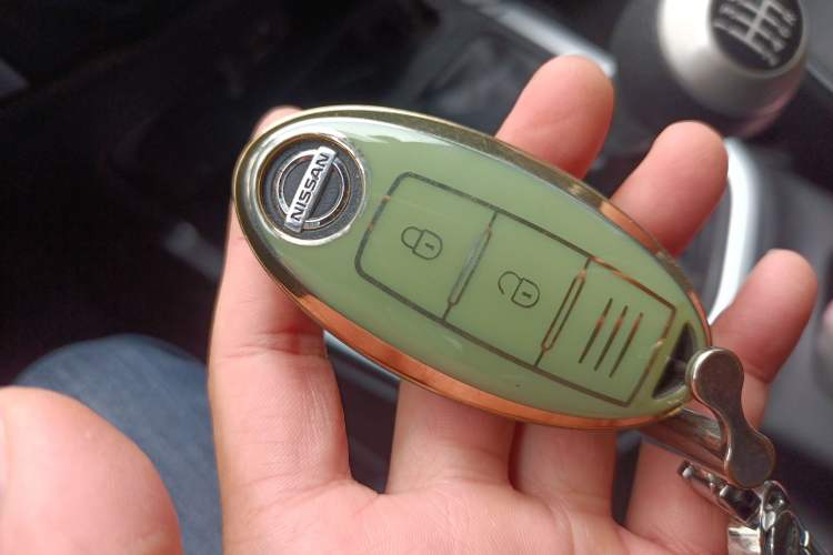 Used Nissan Terra 2018 2.5L Manual Two-Wheel Drive Elite Edition
