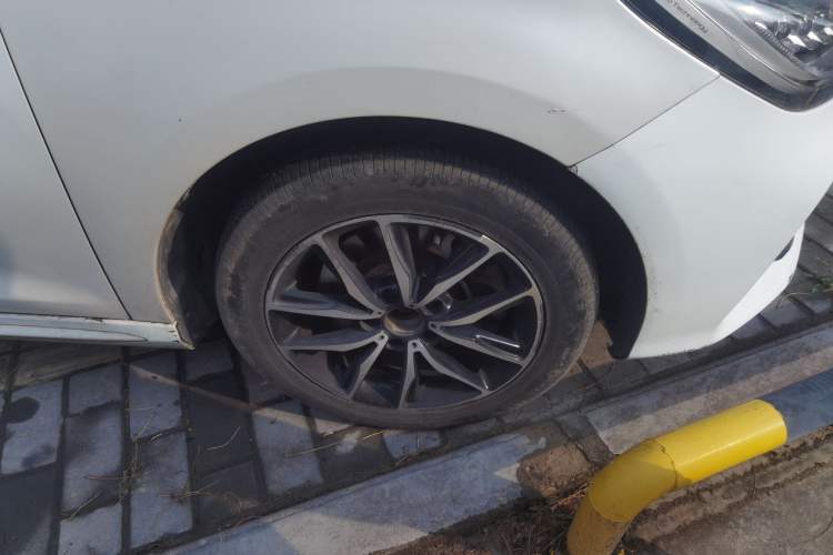 Used BYD Song MAX 2017 1.5T Automatic Smart Connect Elite 7-Seater