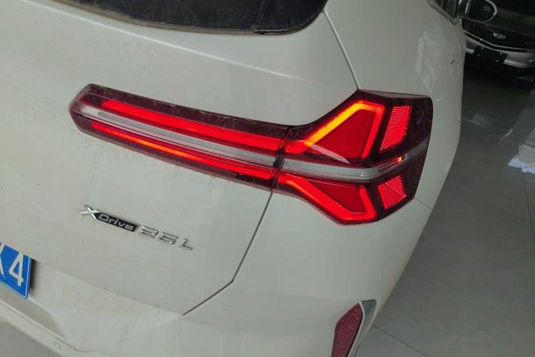 Used BMW X3 2025 Model, Facelifted xDrive25L Luxury Package