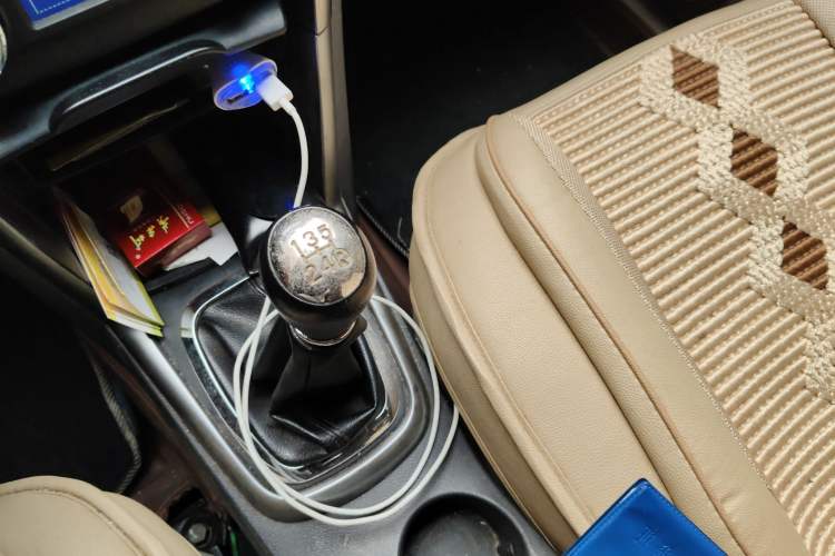 Used Chery Tiggo 3 2014 1.6L Manual Zhishang Edition Gear Lever